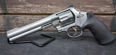 SMITH & WESSON MODEL 610 10MM