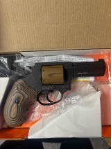 TAURUS M856 DEFENDER .38 SPL - 1 of 3