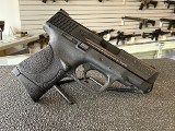SMITH & WESSON M&P40 COMPACT .40 S&W - 1 of 3