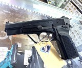 BROWNING HI POWER .40 S&W - 2 of 3