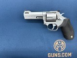 TAURUS 44 TRACKER .44 MAGNUM - 1 of 3
