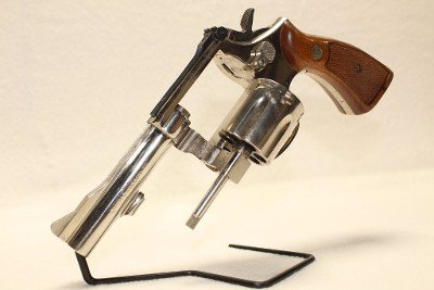 SMITH & WESSON 15-4 .38 SPL