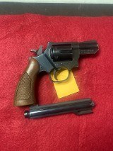 DAN WESSON FIREARMS 38 .38 SPL - 1 of 2