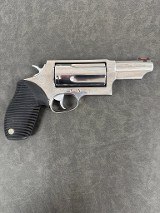 TAURUS JUDGE .45 LC/.410 GA - 1 of 3