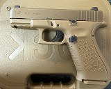 GLOCK G19X 9MM LUGER (9X19 PARA) - 1 of 2