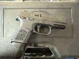 FN FNS-40C .40 S&W - 1 of 2