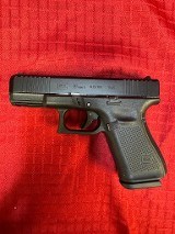 GLOCK G19 GEN 5
9MM LUGER (9x19 PARA) - 2 of 3
