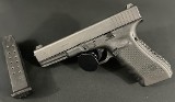 GLOCK G22 GEN 4 .40 S&W - 1 of 3