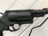 TAURUS The Judge Magnum .45lc / .410 - 1 of 3