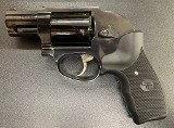 TAURUS 851 .38 SC - 2 of 3