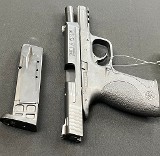 SMITH & WESSON M&P 40 .40 S&W - 3 of 3