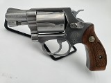SMITH & WESSON 60 .38 SPL - 2 of 3