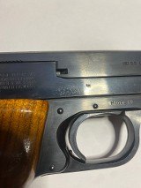SMITH & WESSON MODEL 41 .22 LR - 2 of 3