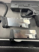 SPRINGFIELD ARMORY HELLCAT 9MM LUGER (9x19 PARA) - 2 of 3