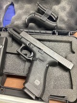 GLOCK 22 .40 S&W - 3 of 3