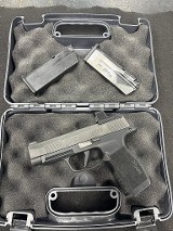 SIG SAUER P365 XL ROMEOZERO 9MM LUGER (9X19 PARA) - 1 of 3