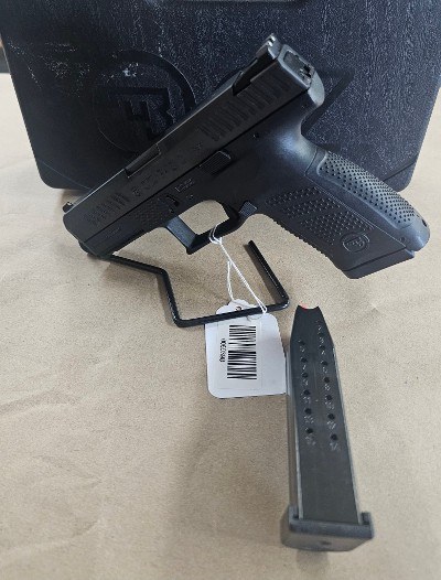 CZ P-10 C 9MM LUGER (9x19 PARA)