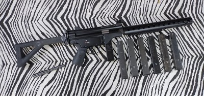 LUSA USA 94 PDW 9MM LUGER (9x19 PARA)