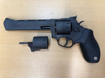 TAURUS 992 TRACKER .22 LR