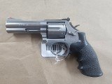 SMITH & WESSON 686-4 .357 MAG - 2 of 3