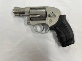 SMITH & WESSON 638 CT .38 SPL +P - 2 of 3