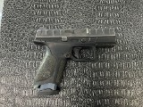 BERETTA APX .40 S&W - 1 of 3