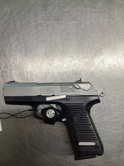 RUGER P95DC 9MM LUGER (9x19 PARA)