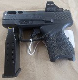 TAURUS GX4 9MM LUGER (9x19 PARA) - 1 of 3