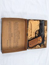 SMITH & WESSON 39-2 9MM LUGER (9x19 PARA)