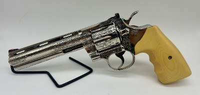 COLT PYTHON .38 SPECIAL/.357 MAGNUM