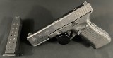 GLOCK G22GEN 4 .40 S&W - 1 of 3