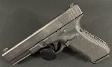GLOCK G22
GEN 4 .40 S&W - 3 of 3