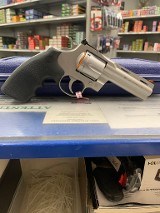 COLT PYTHON .357 MAG