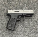SMITH & WESSON SD40 VE .40 S&W - 1 of 3