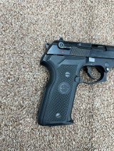 STOEGER COUGAR 8040 F .40 S&W - 2 of 3