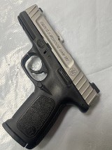 SMITH & WESSON SD9 VE 9MM LUGER (9x19 PARA) - 2 of 3