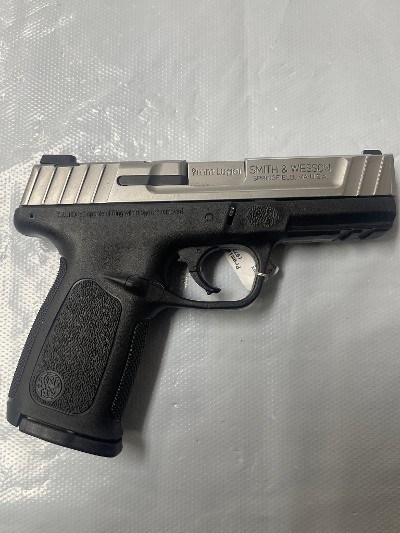 SMITH & WESSON SD9 VE 9MM LUGER (9x19 PARA)