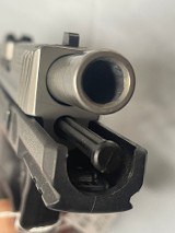 SMITH & WESSON SD40 VE .40 S&W - 3 of 3