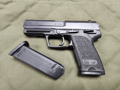 HECKLER & KOCH USP .40 S&W