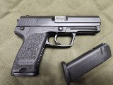 HECKLER & KOCH USP .40 S&W - 3 of 3