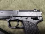 HECKLER & KOCH USP .40 S&W - 2 of 3