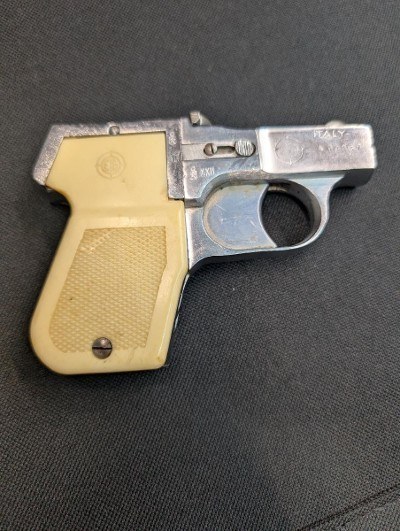 F.I.E. FIREARMS ITALY .22 S/L/LR