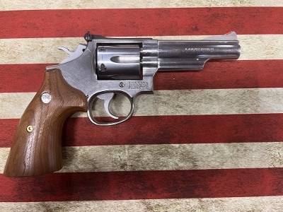 SMITH & WESSON 66-3 .357 MAG