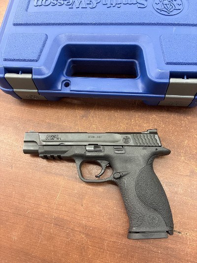 SMITH & WESSON M&P40L .40 S&W