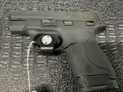 SMITH & WESSON m&p 40 shield .40 CALIBER