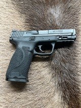 SMITH & WESSON M&P 9 M2.0 9MM LUGER (9x19 PARA) - 2 of 3