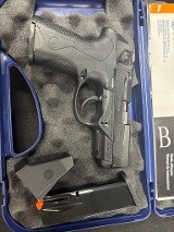 BERETTA PX4 STORM .40 S&W - 2 of 3