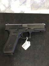 GLOCK 17 GEN 5 9MM LUGER (9x19 PARA) - 1 of 3