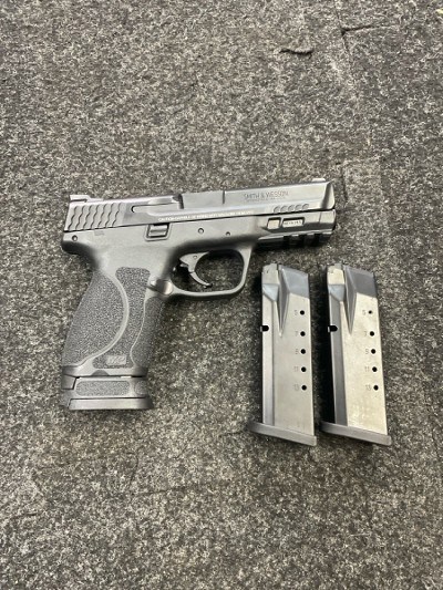 SMITH & WESSON 040116 40