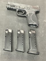 SMITH & WESSON 040116 40 - 3 of 3